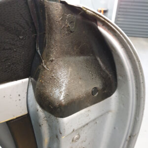 Mini-Cooper-Dirty-Rubber