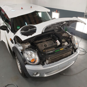 Mini-Fullwrap-Front-weiss
