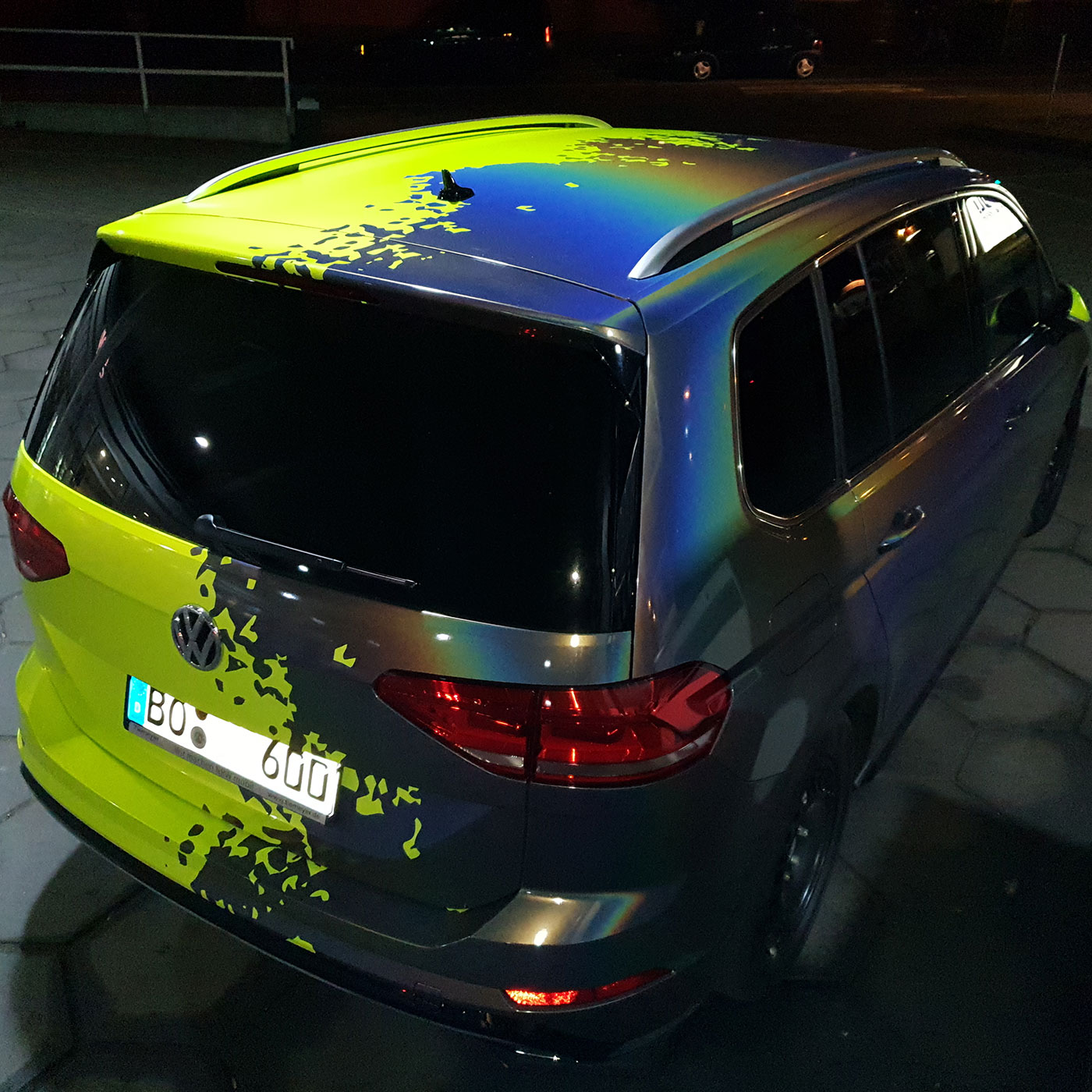 VW Touran Two Face Night